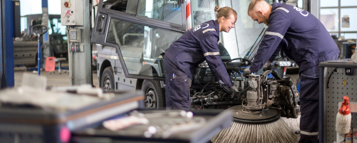 Kfz-Mechatroniker (m/w/d) mit Schwerpunkt Nutzfahrzeuge, 1. Bild
